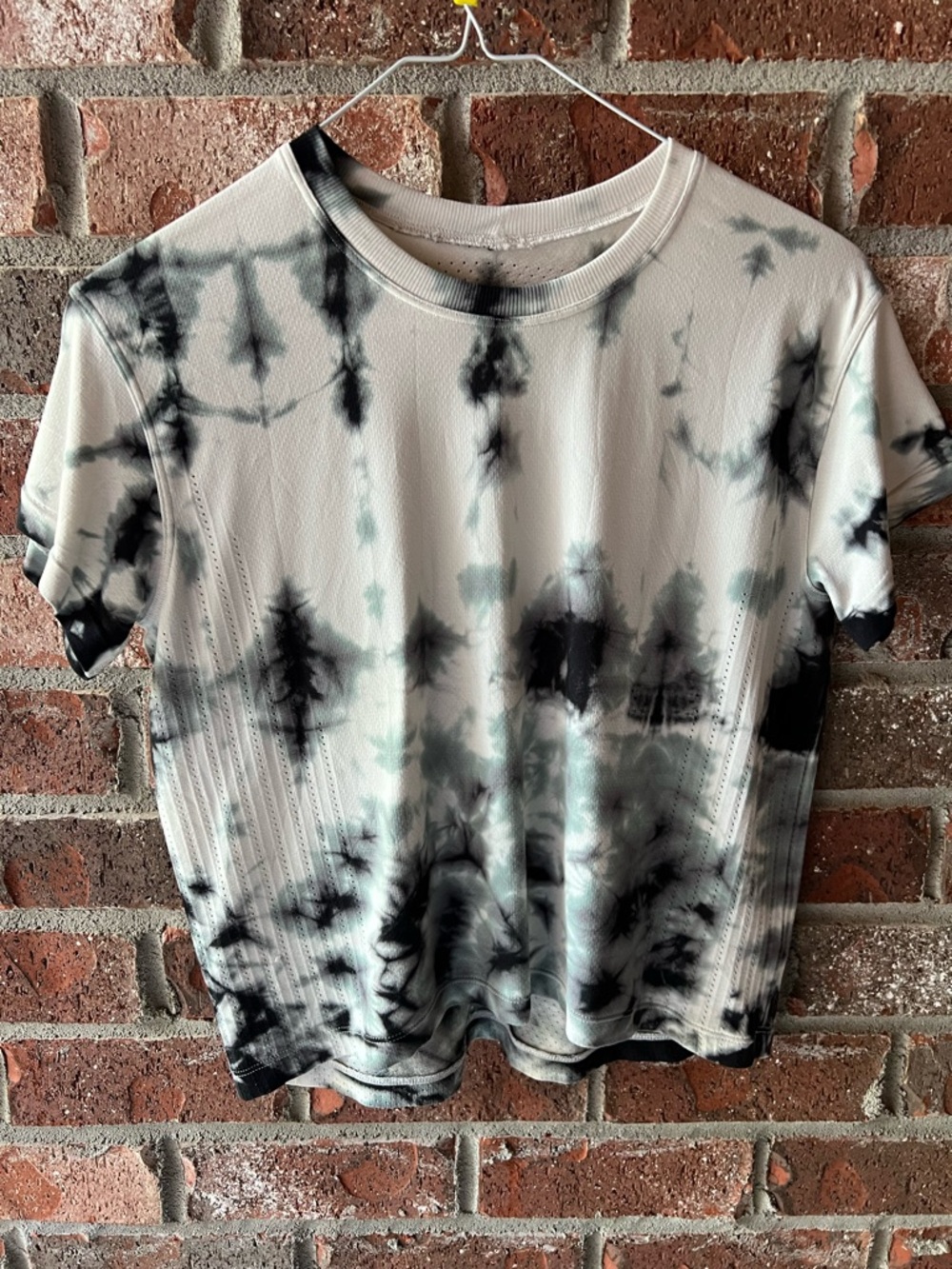 Lululemon Train to Be Short Sleeve  Tie
Dye Top